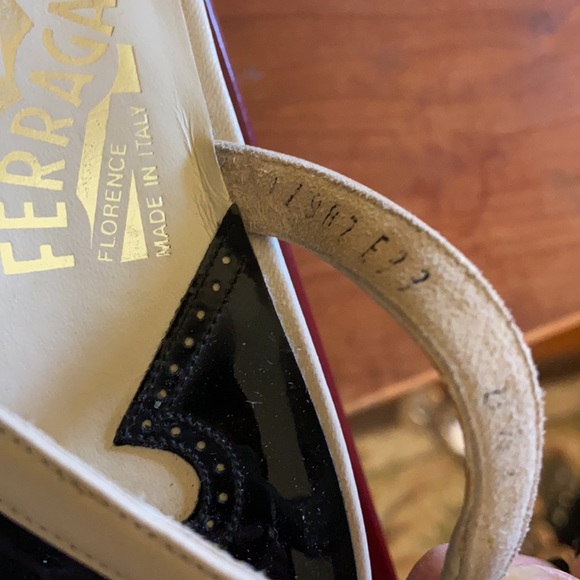 Salvatore Ferragamo used shoes - Picture 8 of 8